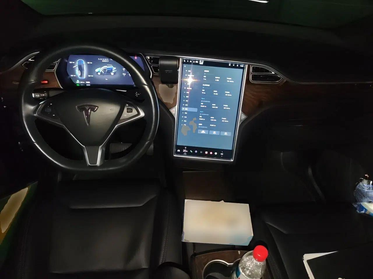 Tesla Model X 2017 X 100D Long Range Edition — миниатюра 9