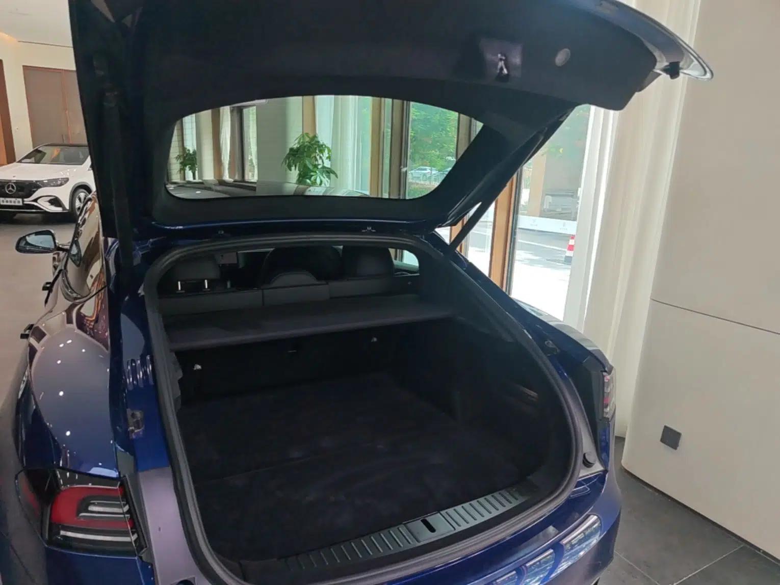 Tesla Model S 2023 Dual-Motor All-Wheel-Drive Version — миниатюра 27