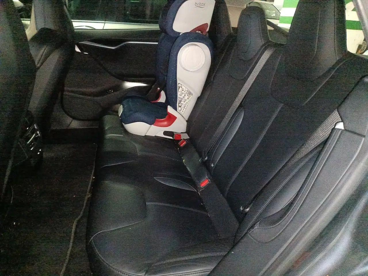 Tesla Model S 2016 S 90D — миниатюра 17