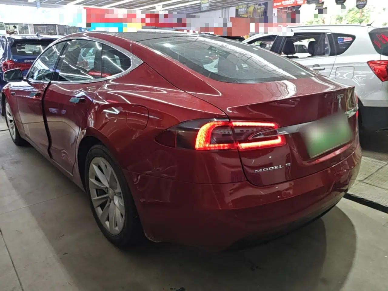 Tesla Model S 2017 S 75D Standard Range Edition — миниатюра 4