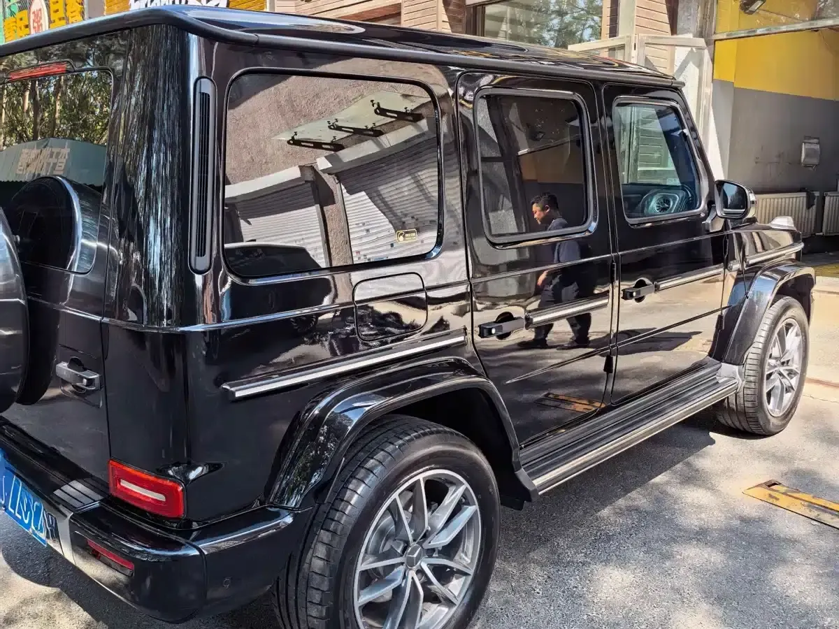 2025 Mercedes-Benz G-Class G 500 — миниатюра 4
