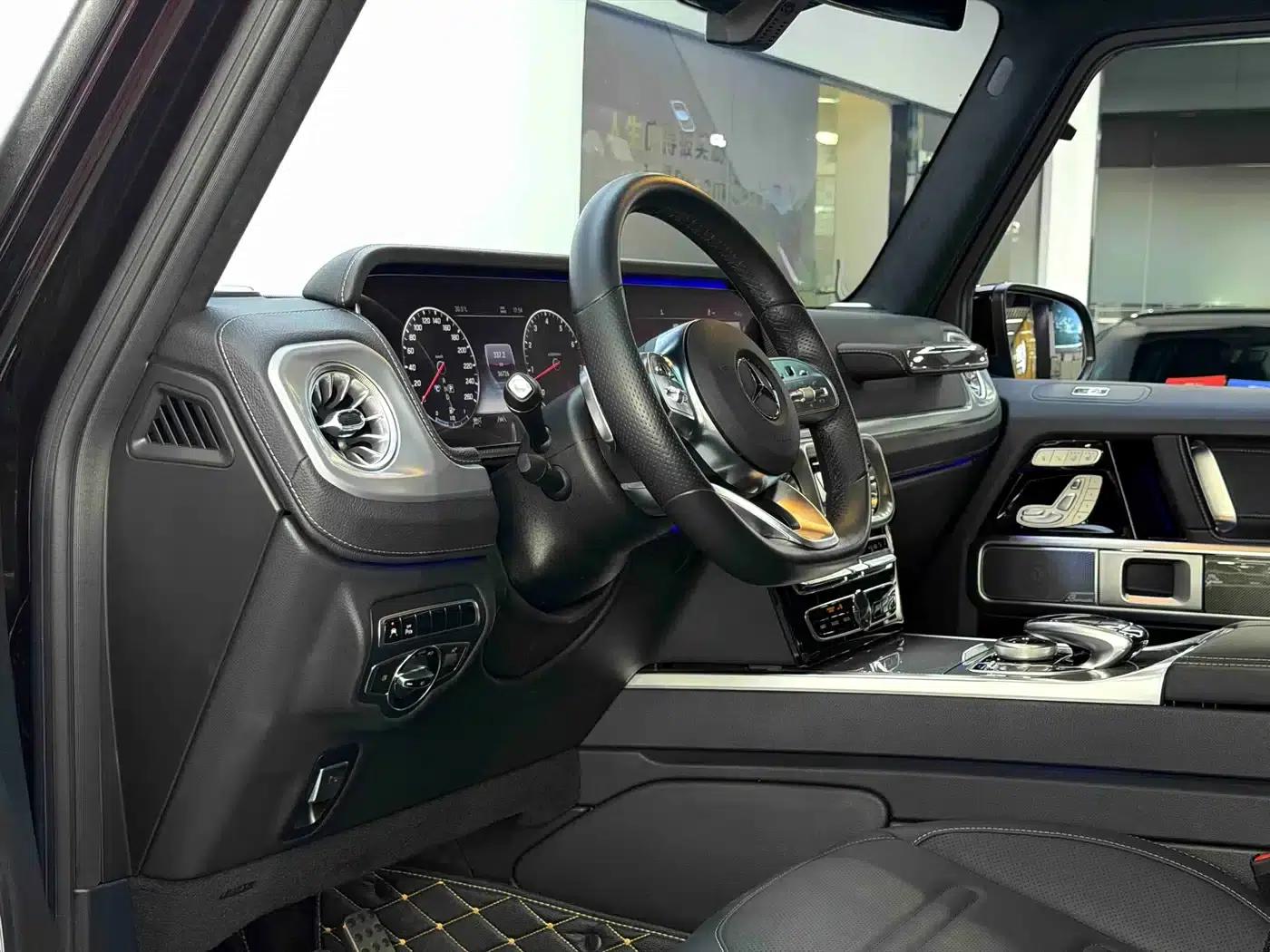 2022 Mercedes-Benz G-Class G 500 — миниатюра 26