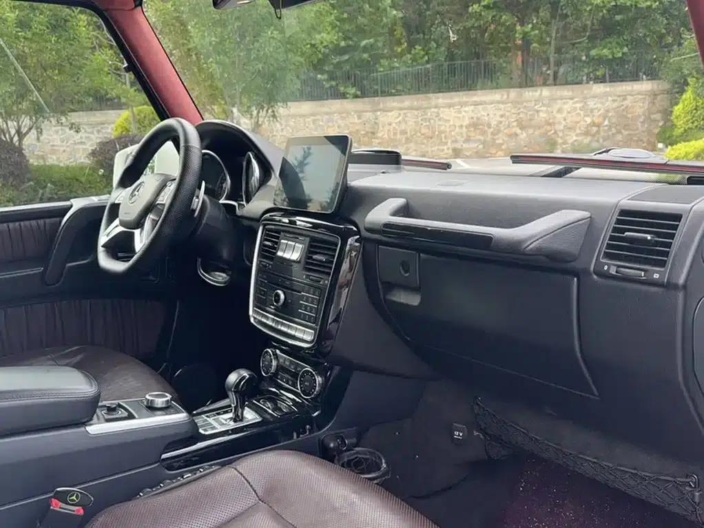 2017 Mercedes-Benz G-Class G 500 — миниатюра 10