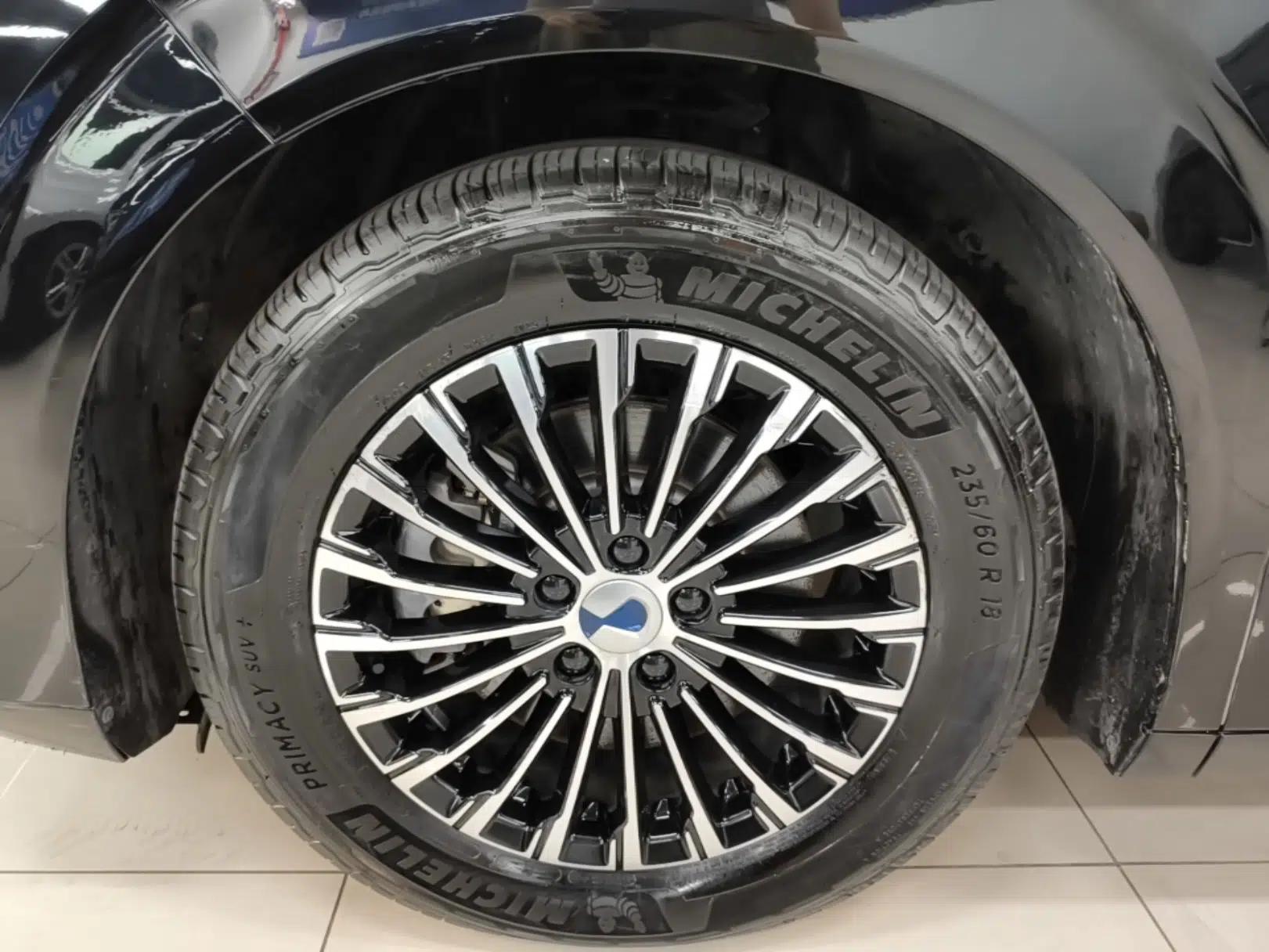Denza D9 2022 DM-i 970 Four-Wheel Drive Prestige Model — миниатюра 10
