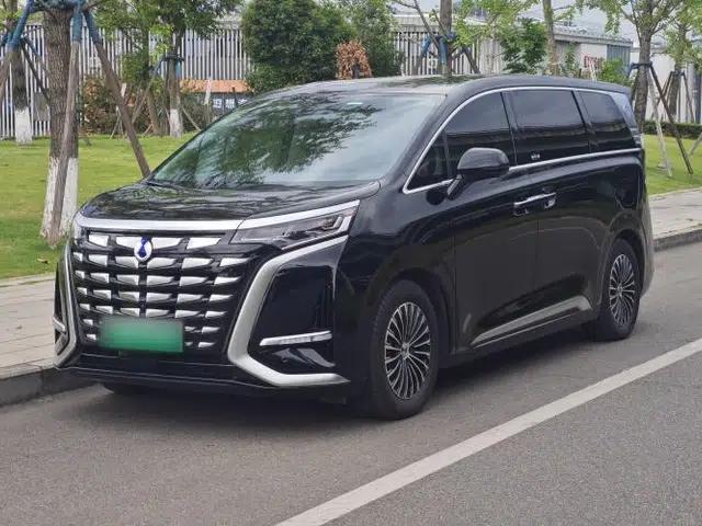 Denza D9 2024 DM-i 980 Four-Wheel Drive Flagship Model
