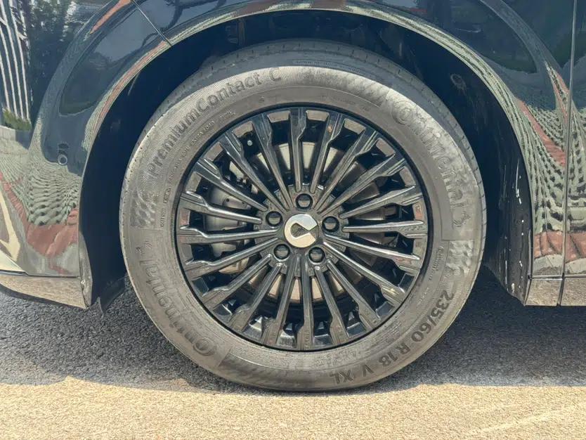 Denza D9 2022 DM-i 970 Four-Wheel Drive Flagship Model — миниатюра 8
