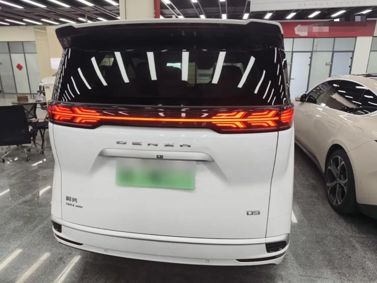 Denza D9 2022 DM-i 970 Four-Wheel Drive Flagship Model — миниатюра 5