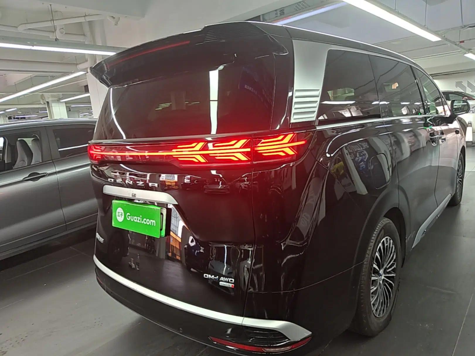 Denza D9 2025 DM-i Intelligent Drive 1020 Four-Wheel Drive Flagship Model — миниатюра 6