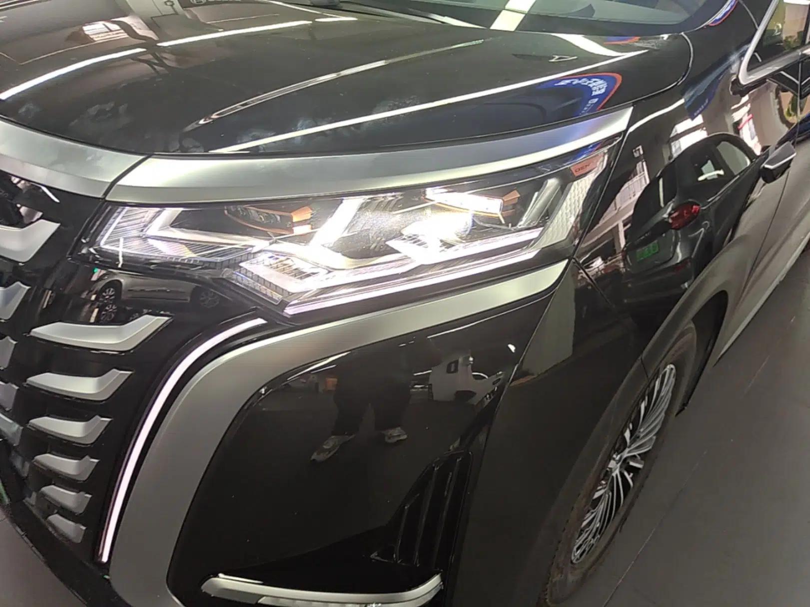 Denza D9 2025 DM-i Intelligent Drive 1020 Four-Wheel Drive Flagship Model — миниатюра 8