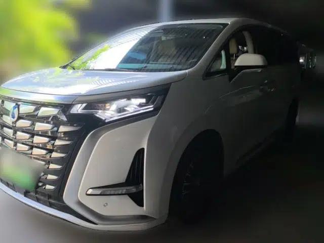 Denza D9 2022 DM-i 970 Four-Wheel Drive Prestige Model