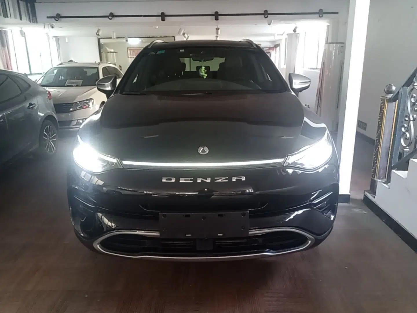 Denza X 2020 PHEV Classic Edition — миниатюра 2