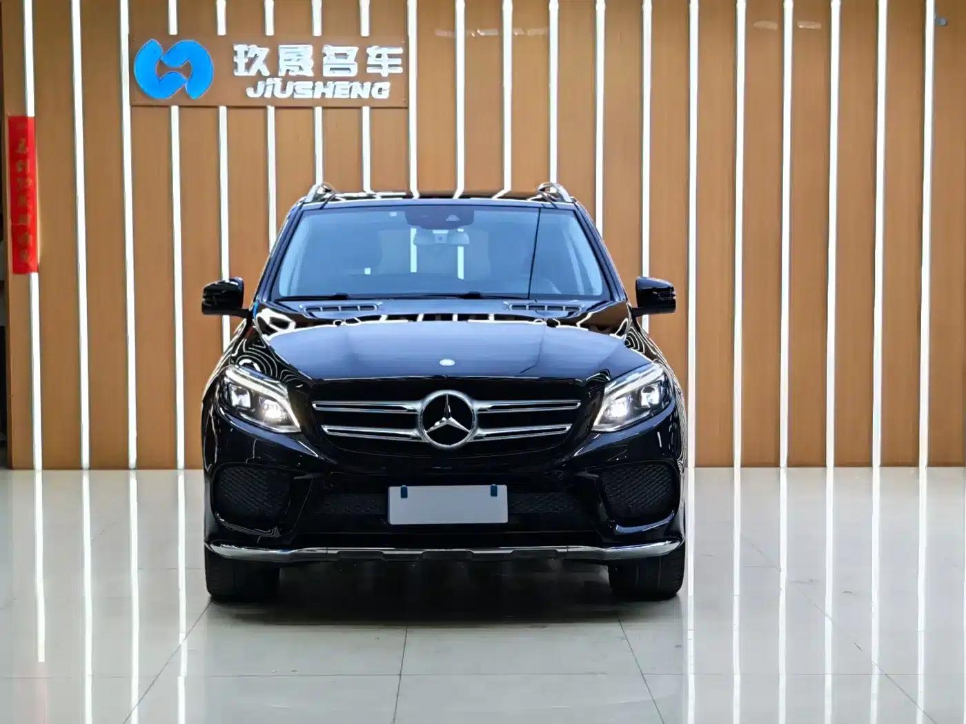 Imported Mercedes-Benz GLE 2017 GLE 320 4MATIC Dynamic — миниатюра 2