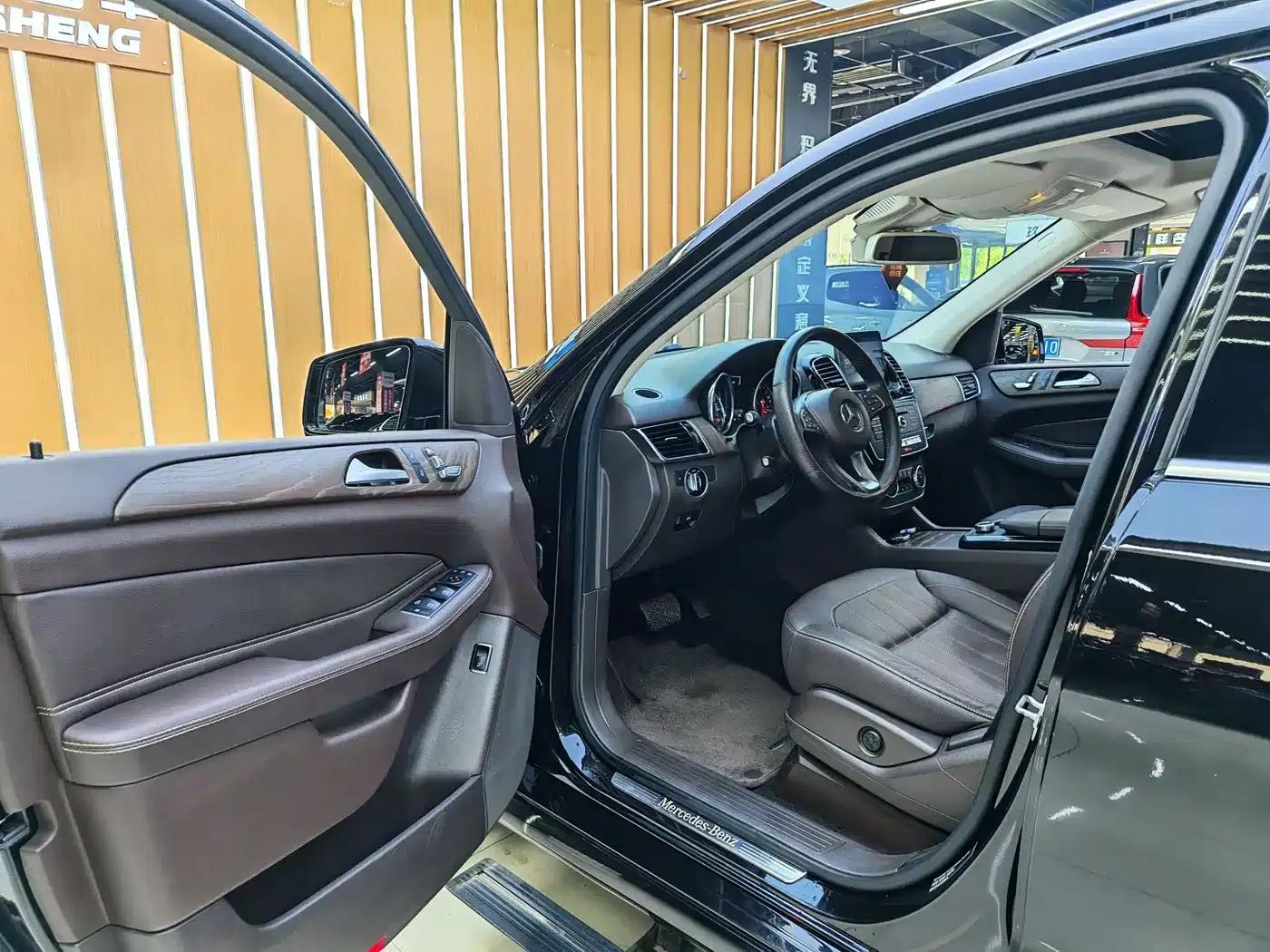 Imported Mercedes-Benz GLE 2017 GLE 320 4MATIC Dynamic — миниатюра 12