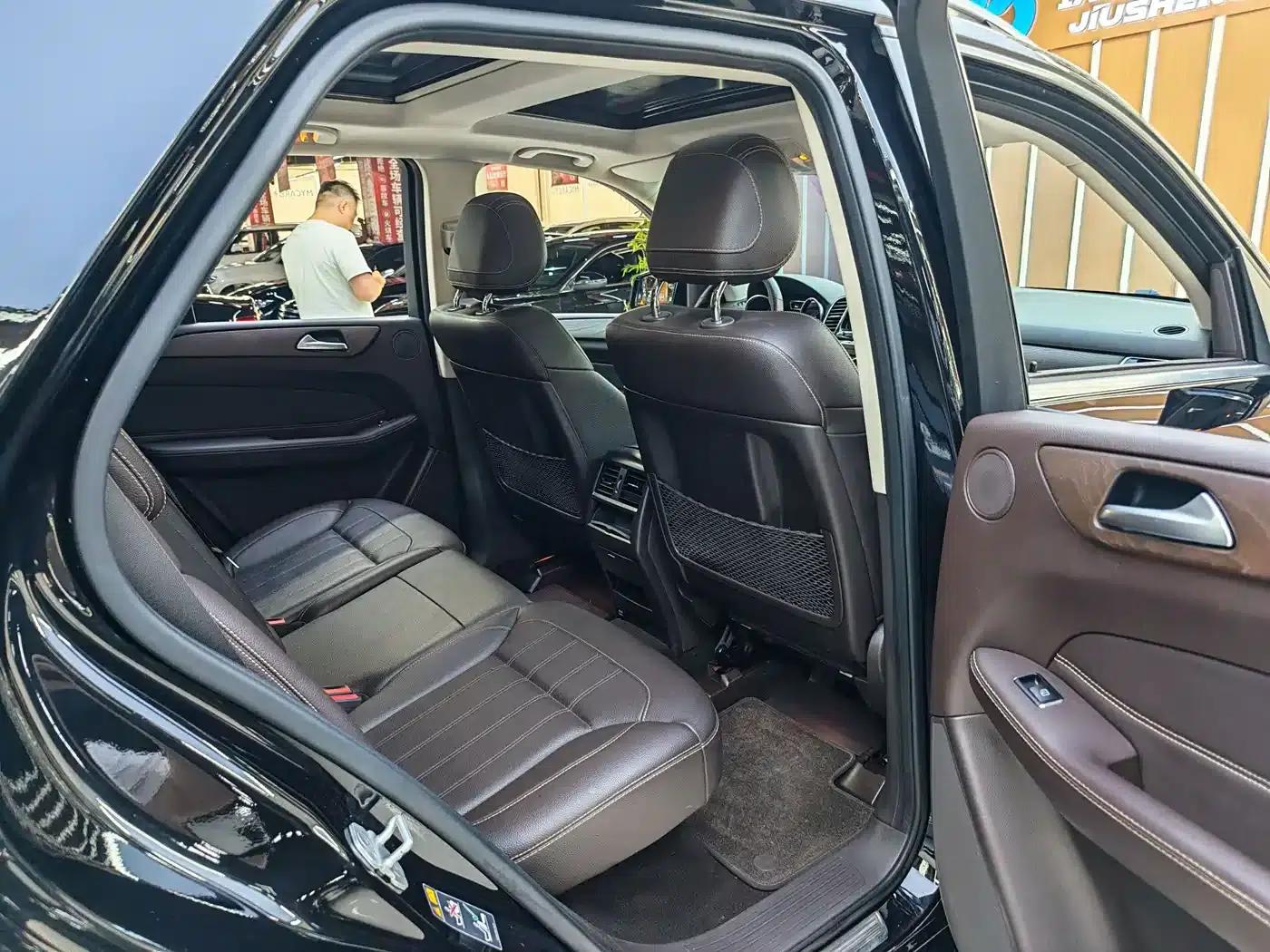 Imported Mercedes-Benz GLE 2017 GLE 320 4MATIC Dynamic — миниатюра 16