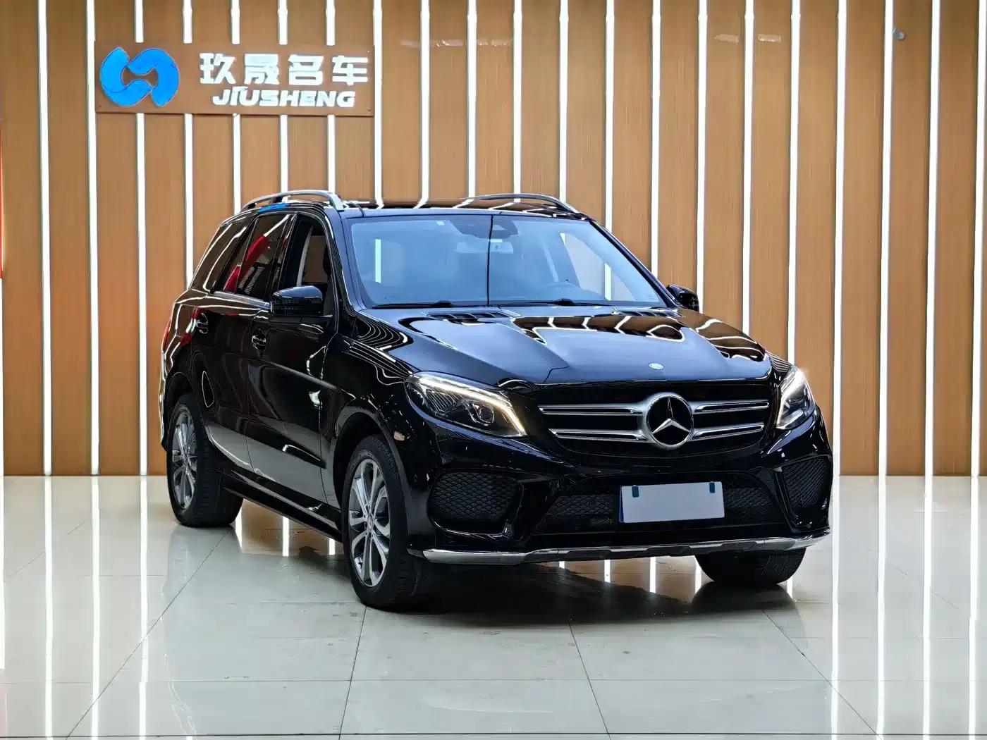 Imported Mercedes-Benz GLE 2017 GLE 320 4MATIC Dynamic — миниатюра 3