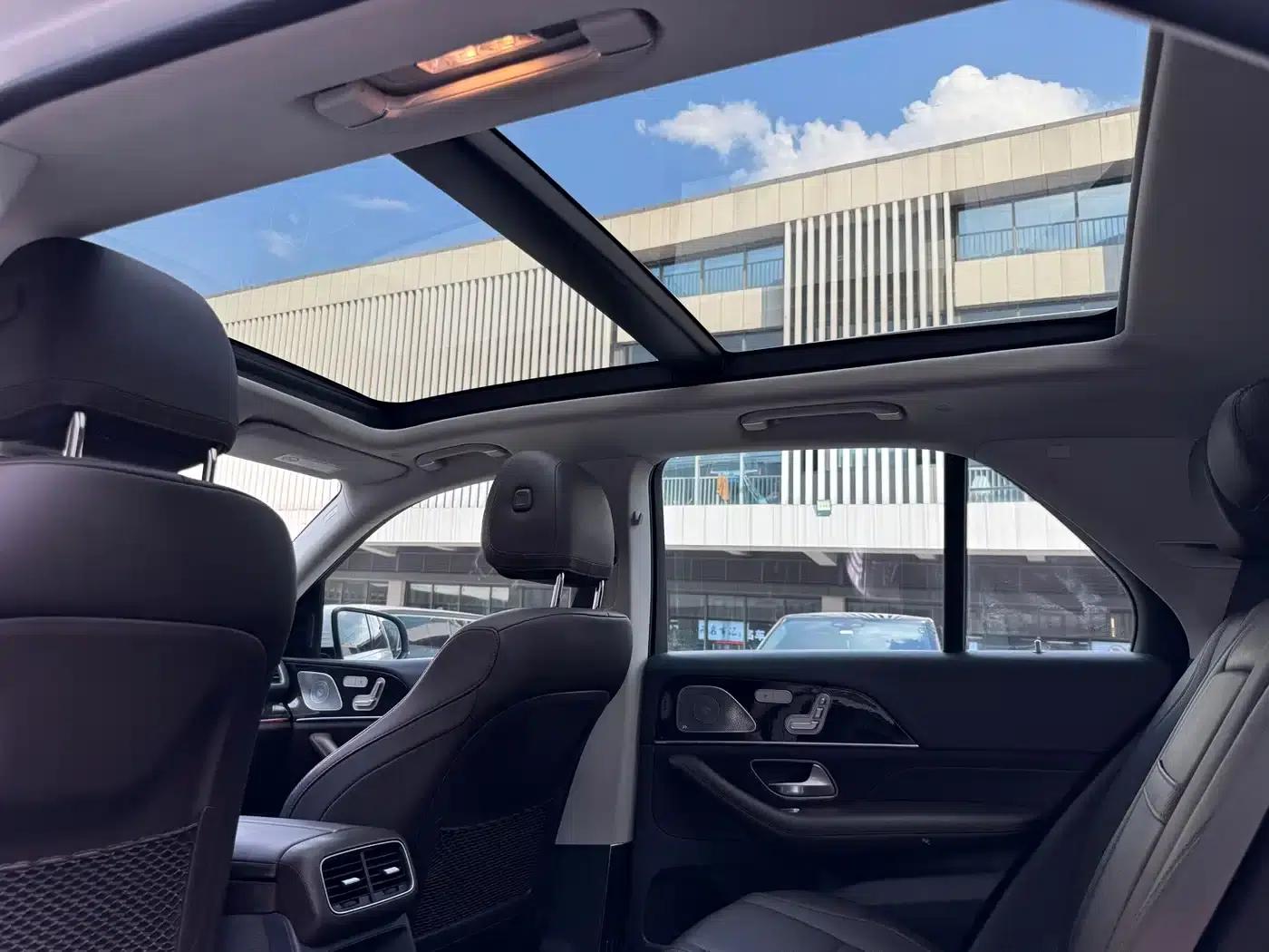 Imported Mercedes-Benz GLE 2020 GLE 350 4MATIC Fashion Model — миниатюра 11