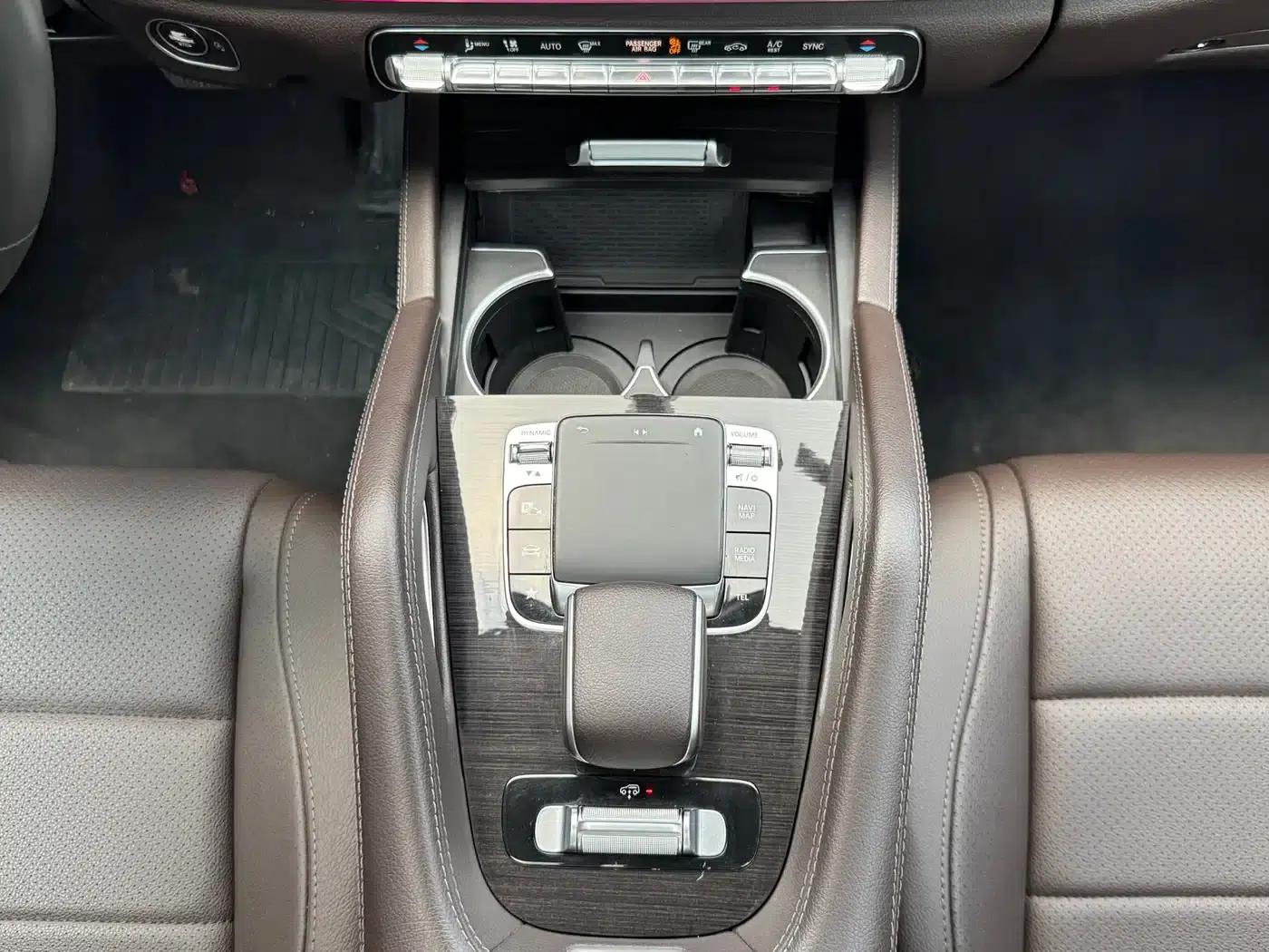 Imported Mercedes-Benz GLE 2020 GLE 350 4MATIC Fashion Model — миниатюра 14