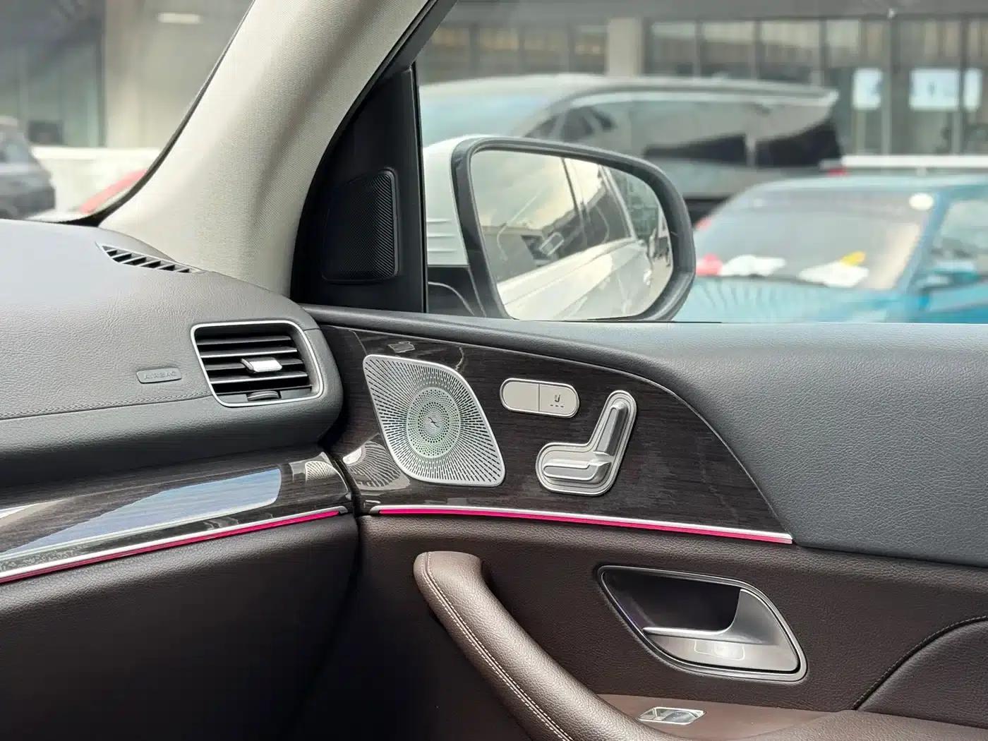 Imported Mercedes-Benz GLE 2020 GLE 350 4MATIC Fashion Model — миниатюра 16