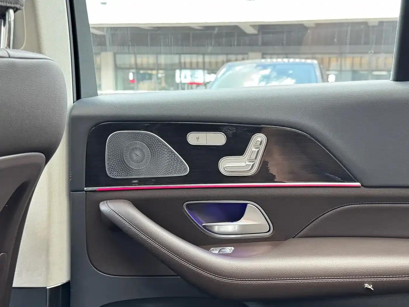 Imported Mercedes-Benz GLE 2020 GLE 350 4MATIC Fashion Model — миниатюра 17