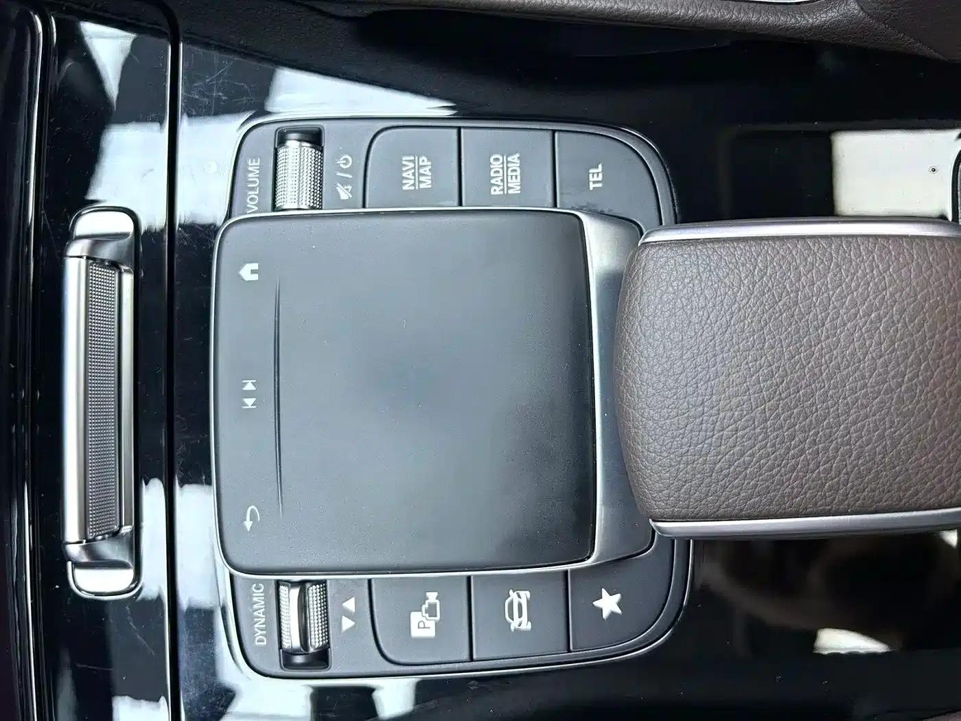 Imported Mercedes-Benz GLE 2023 GLE 350 4MATIC Fashion Model — миниатюра 9
