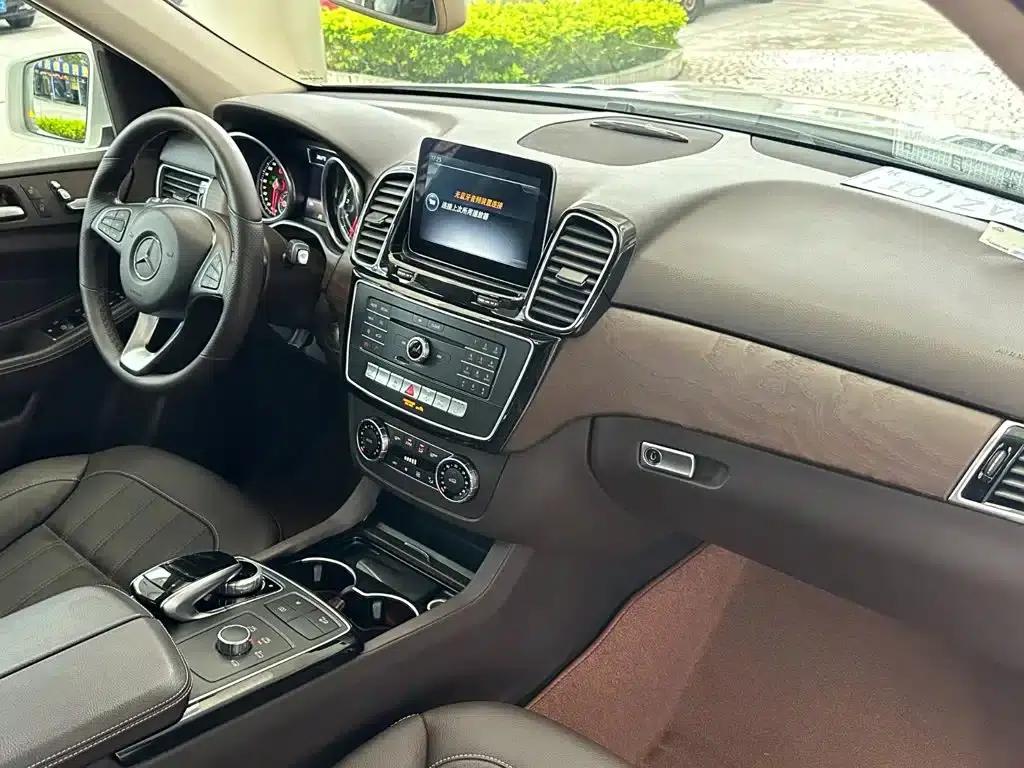 Imported Mercedes-Benz GLE 2017 GLE 320 4MATIC Luxury — миниатюра 14