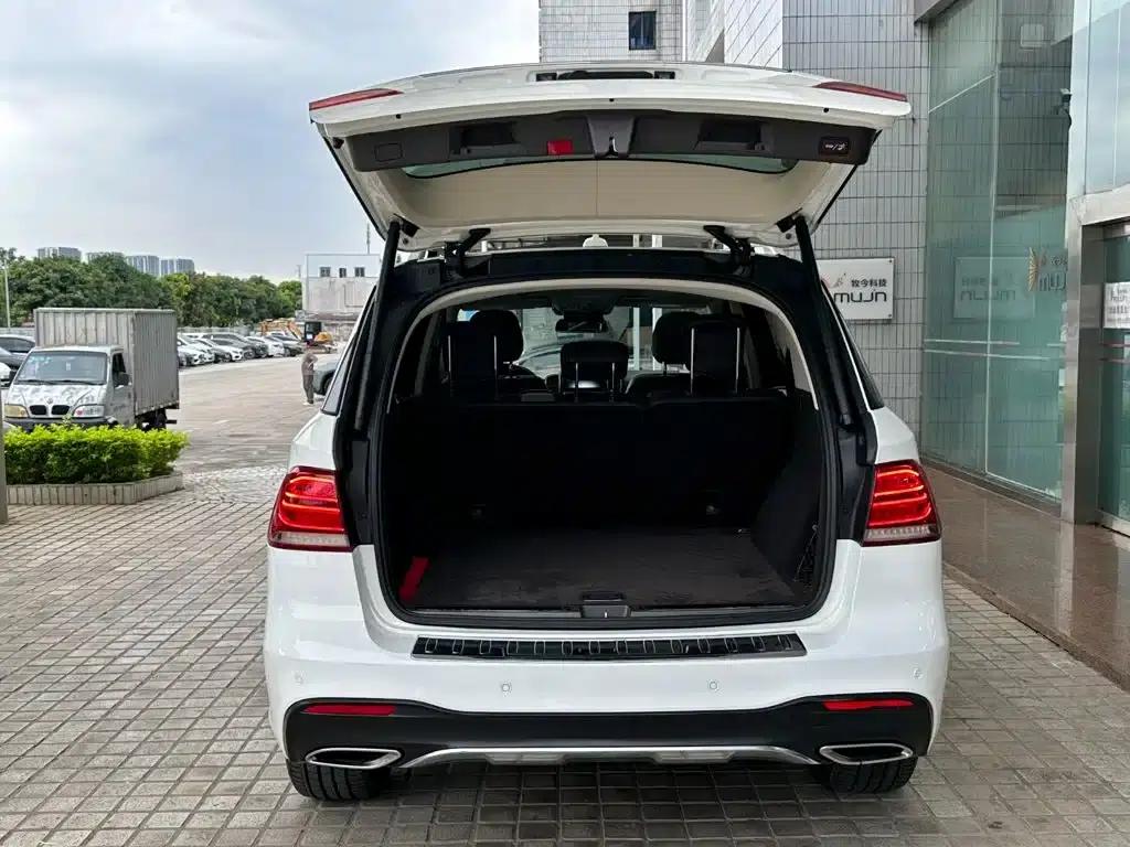 Imported Mercedes-Benz GLE 2017 GLE 320 4MATIC Luxury — миниатюра 17