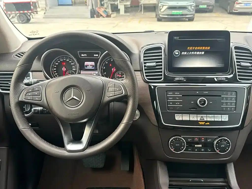Imported Mercedes-Benz GLE 2017 GLE 320 4MATIC Luxury — миниатюра 9