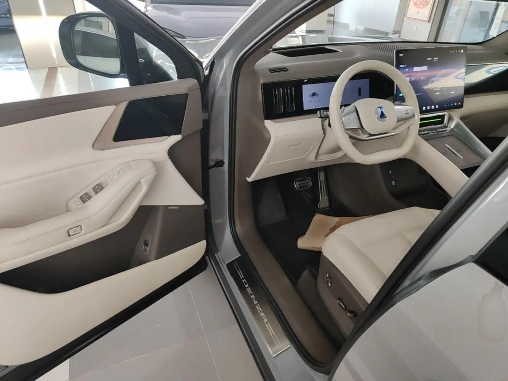 Denza N8L 2025 Model Flagship Model — миниатюра 23