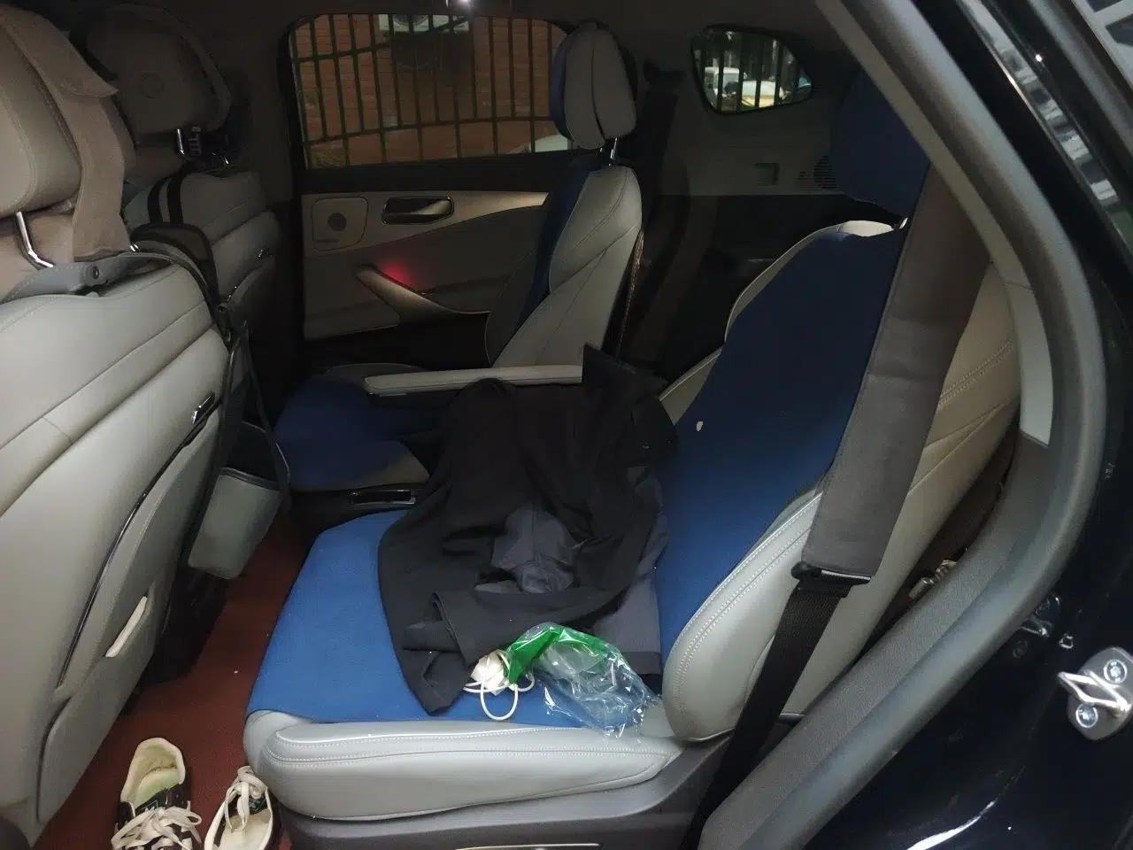 Denza N8 2023 Four-Wheel Drive Ultra-Hybrid Flagship Six-Seater Version — миниатюра 17