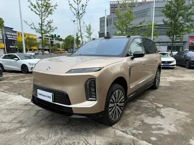 NIO ES9 2026 Executive Signature Edition with 6-seat island