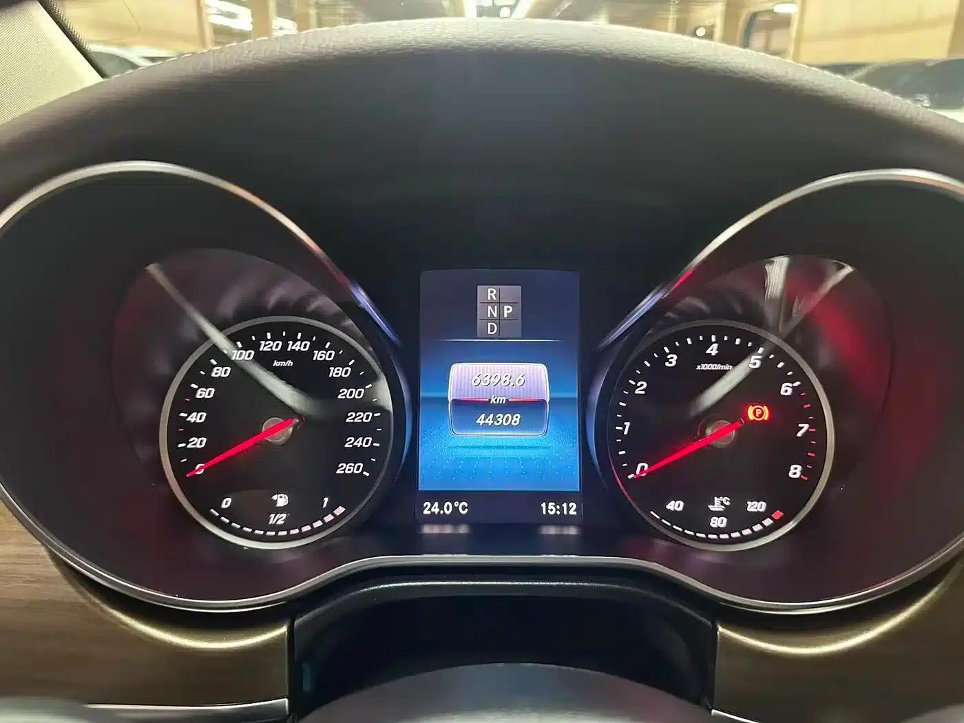 Mercedes-Benz V-Class 2022 V 260 L Long Wheelbase Luxury Edition — миниатюра 12