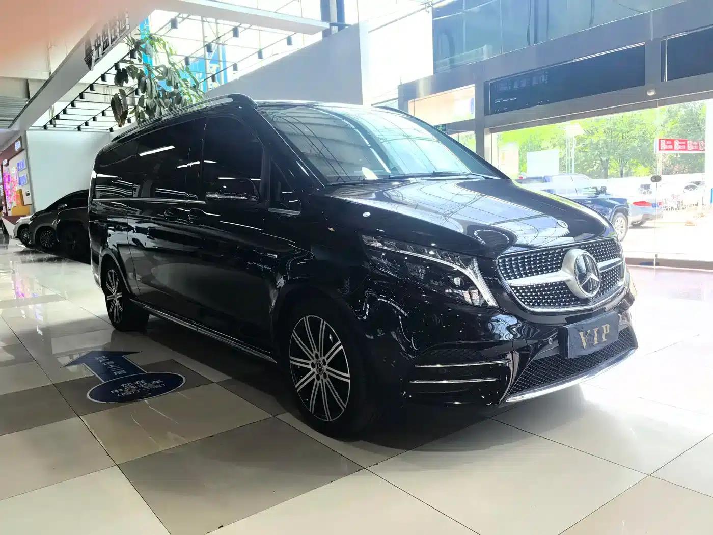 Mercedes-Benz V-Class 2022 V 260 L Long Wheelbase Luxury Edition — миниатюра 3