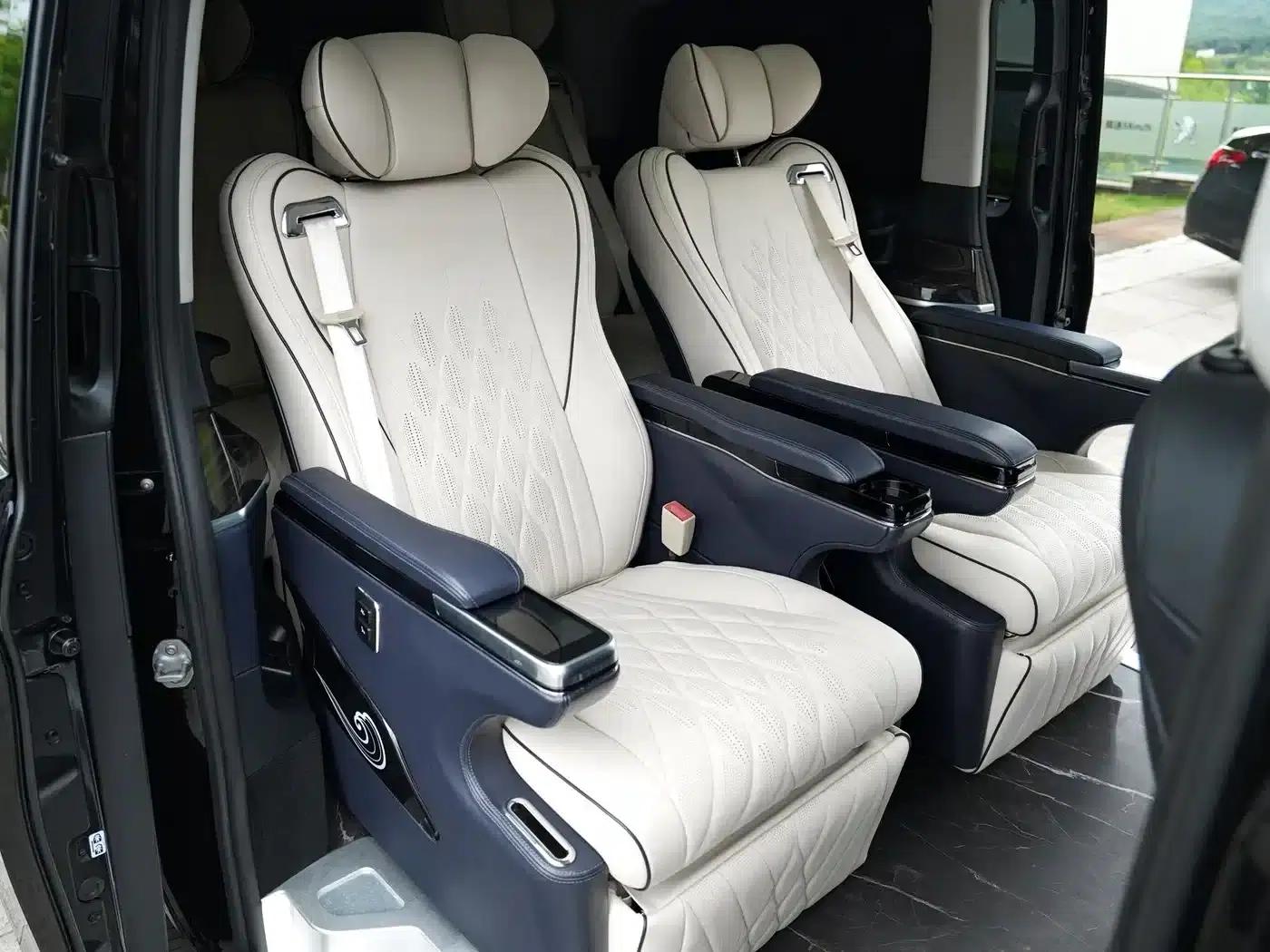 Mercedes-Benz V-Class 2018 V 260 Navigator Edition (China VI Emission Standard) — миниатюра 12