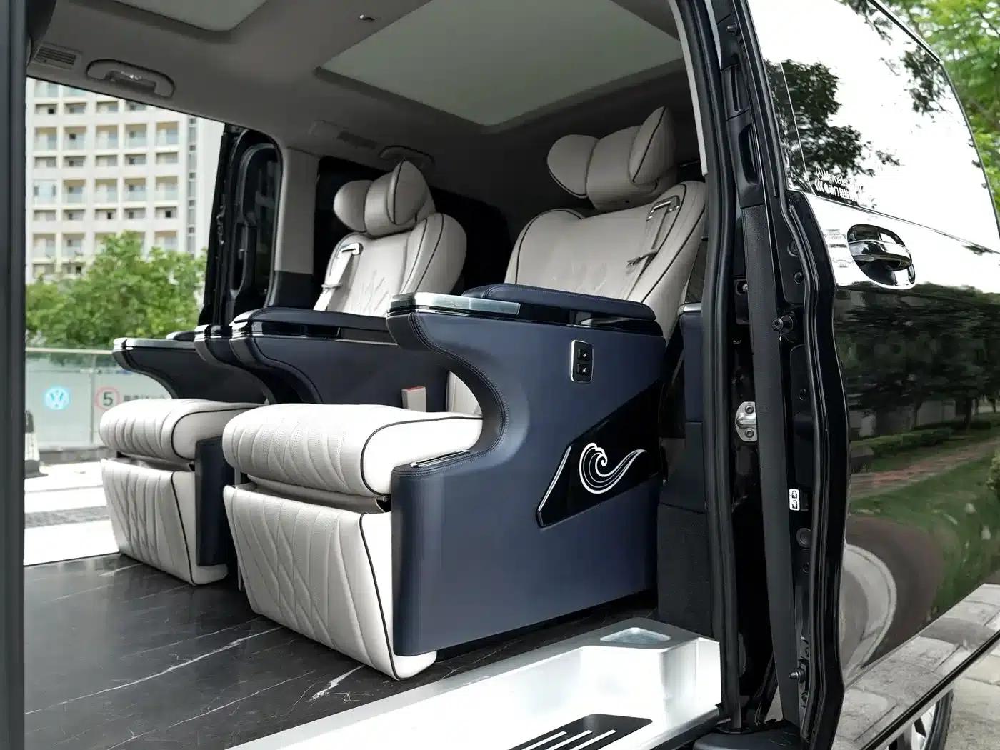 Mercedes-Benz V-Class 2018 V 260 Navigator Edition (China VI Emission Standard) — миниатюра 19