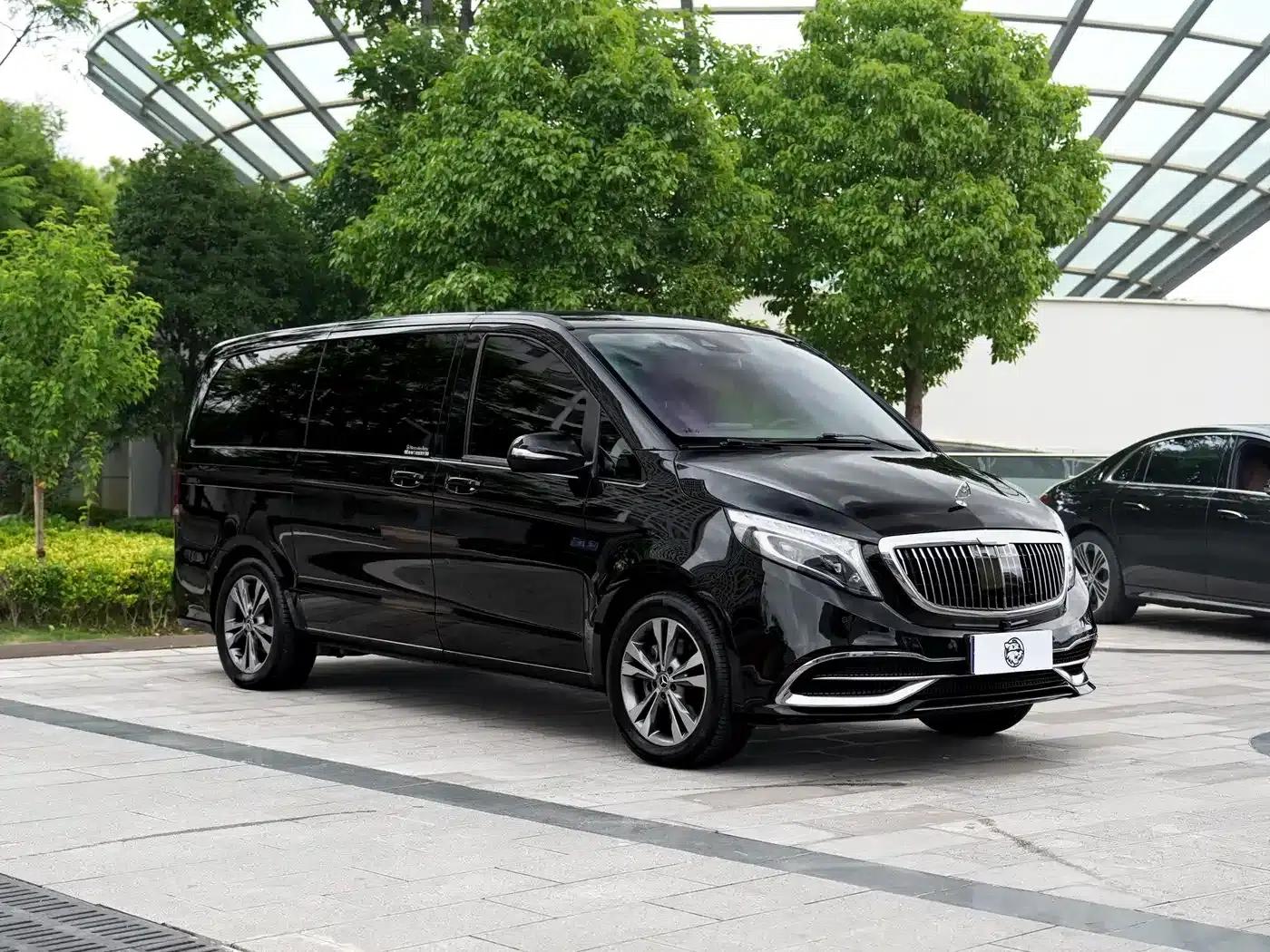 Mercedes-Benz V-Class 2018 V 260 Navigator Edition (China VI Emission Standard) — миниатюра 3