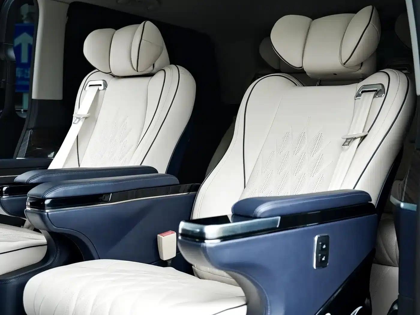 Mercedes-Benz V-Class 2018 V 260 Navigator Edition (China VI Emission Standard) — миниатюра 9