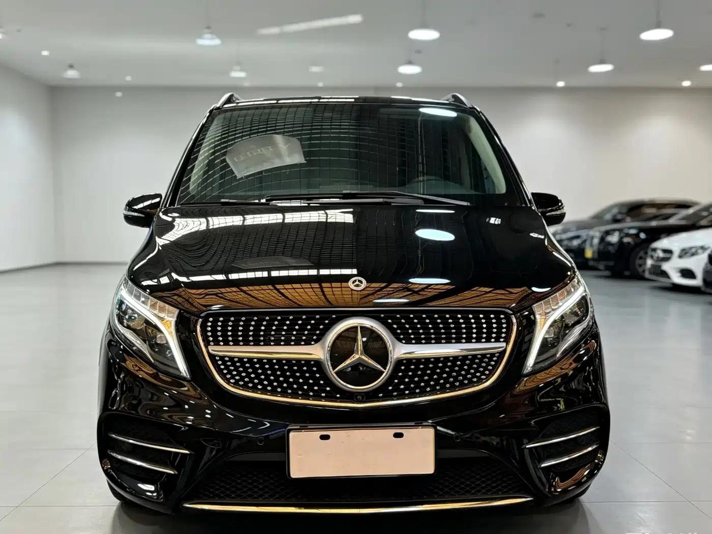 Mercedes-Benz V-Class 2020 V 260 L Long Wheelbase Luxury Edition — миниатюра 2