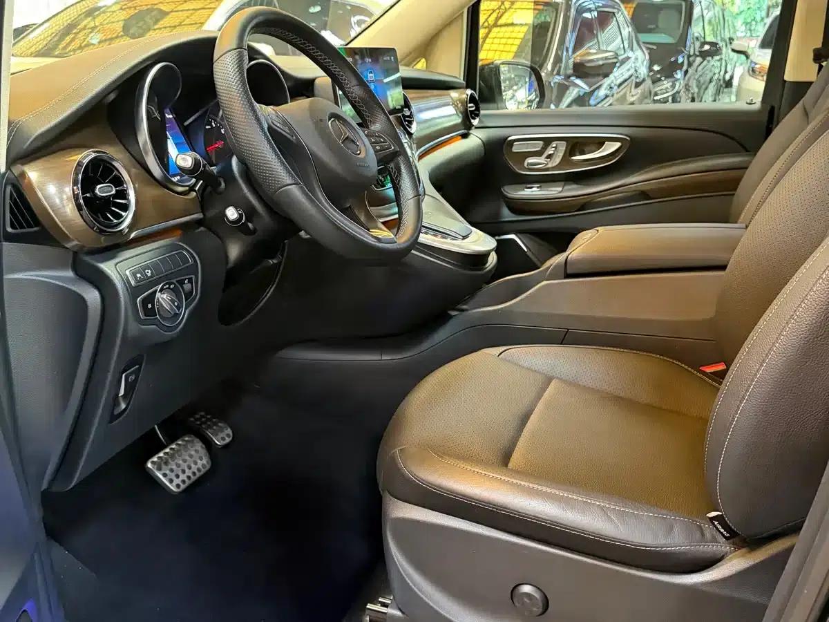 Mercedes-Benz V-Class 2020 V 260 L Long Wheelbase Luxury Edition — миниатюра 16