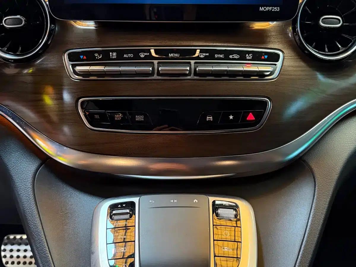 Mercedes-Benz V-Class 2020 V 260 L Long Wheelbase Luxury Edition — миниатюра 18