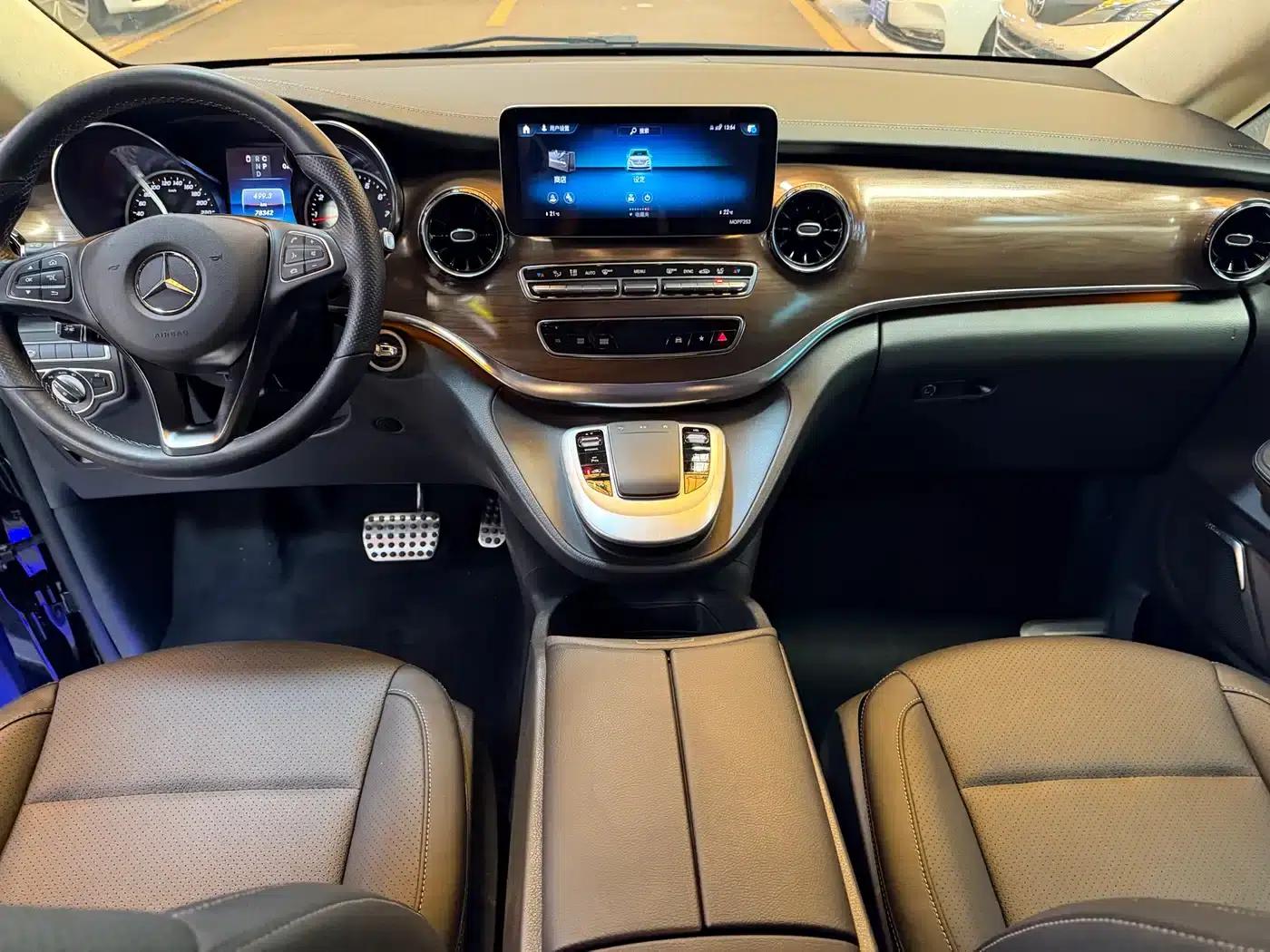 Mercedes-Benz V-Class 2020 V 260 L Long Wheelbase Luxury Edition — миниатюра 9