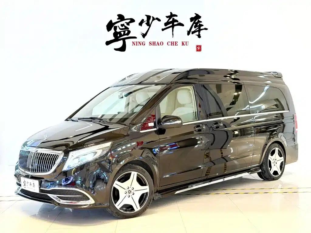 Mercedes-Benz V-Class 2018 V 260 L Premium Extended Edition (China VI Emission Standard) — миниатюра 1