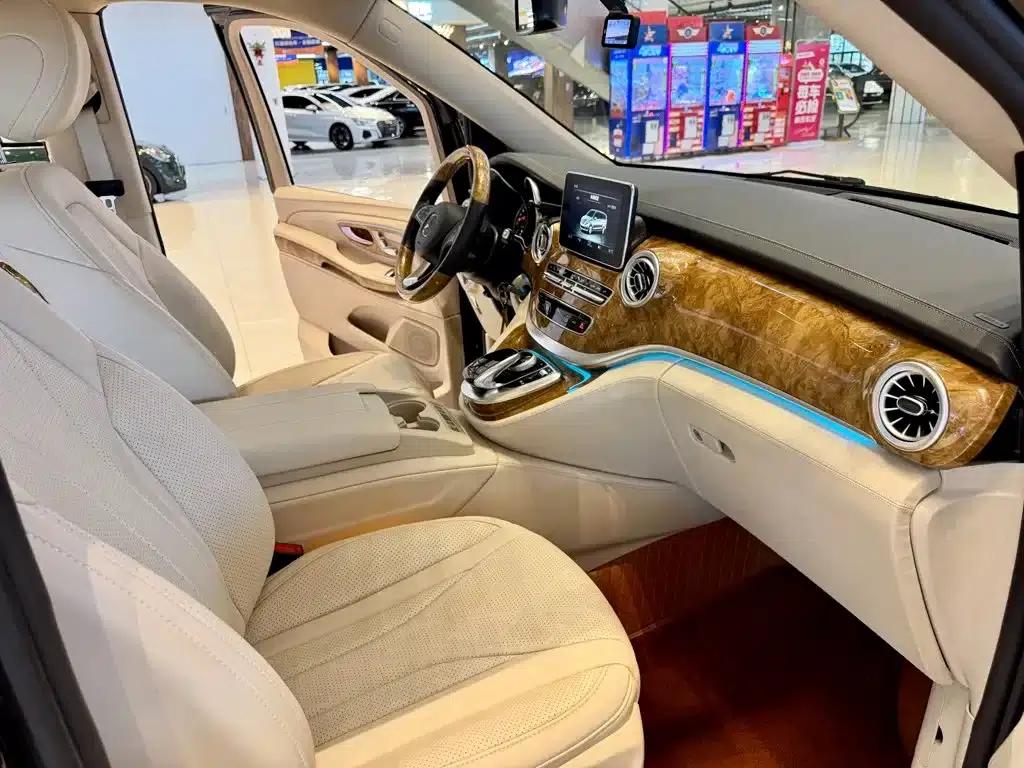 Mercedes-Benz V-Class 2018 V 260 L Premium Extended Edition (China VI Emission Standard) — миниатюра 12