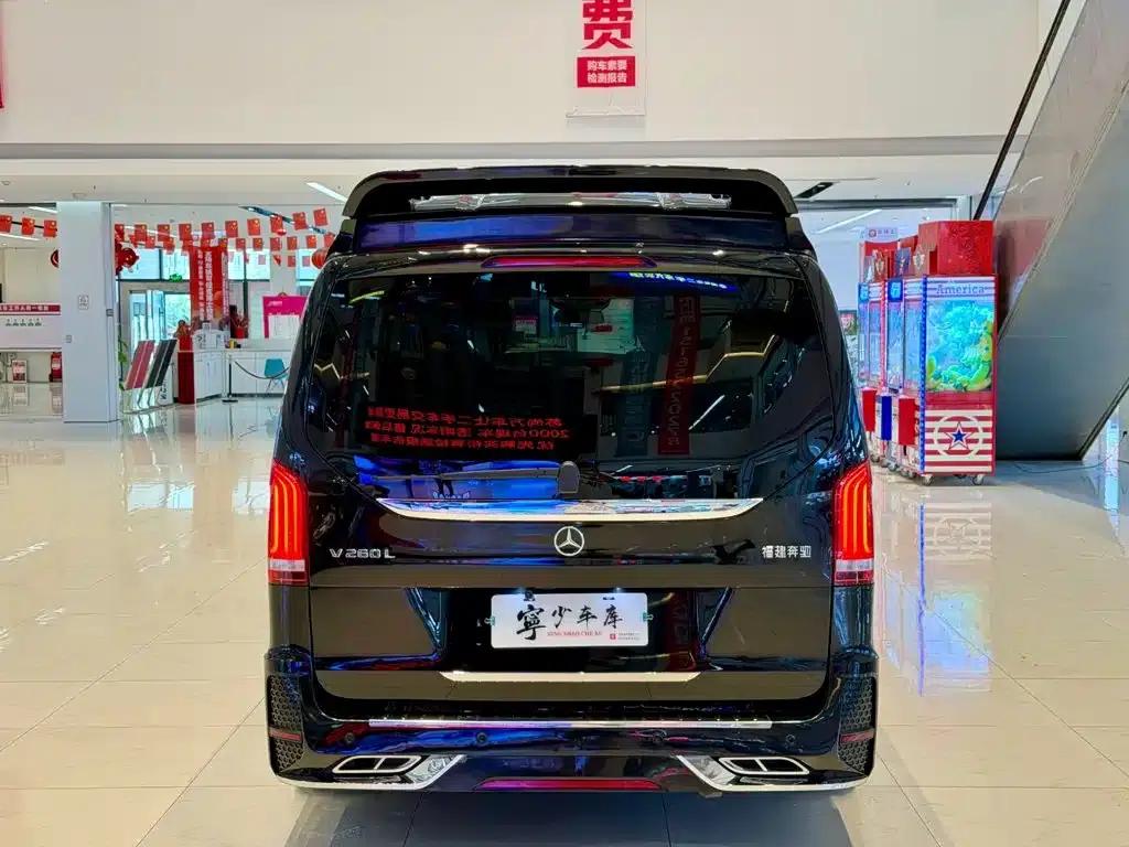 Mercedes-Benz V-Class 2018 V 260 L Premium Extended Edition (China VI Emission Standard) — миниатюра 22
