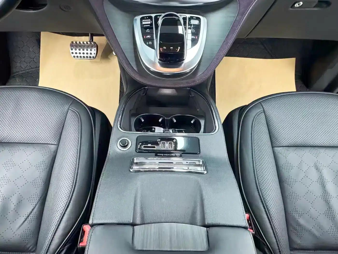 Mercedes-Benz V-Class 2018 V 260 L Premium Extended Edition (China VI Emission Standard) — миниатюра 25