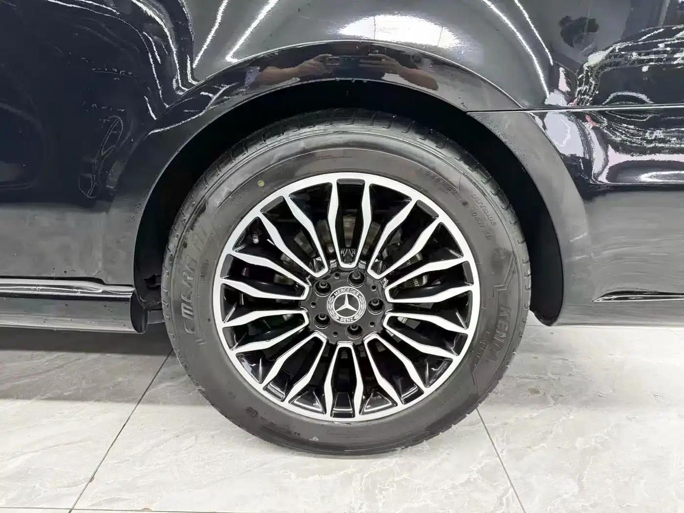 Mercedes-Benz V-Class 2018 V 260 L Premium Extended Edition (China VI Emission Standard) — миниатюра 30