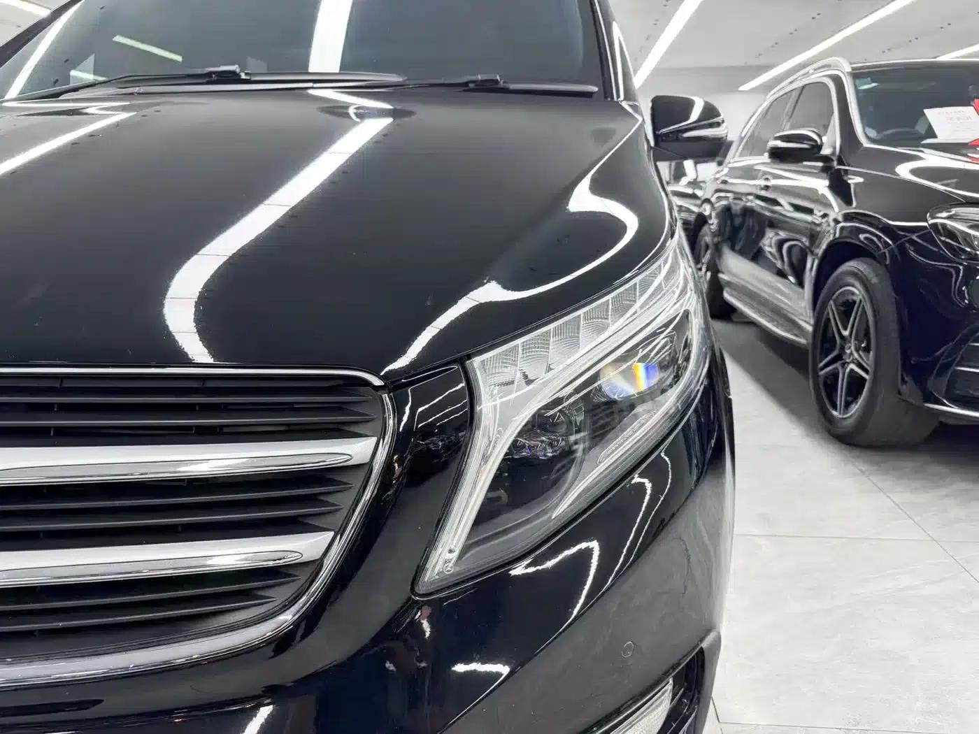 Mercedes-Benz V-Class 2018 V 260 L Premium Extended Edition (China VI Emission Standard) — миниатюра 33