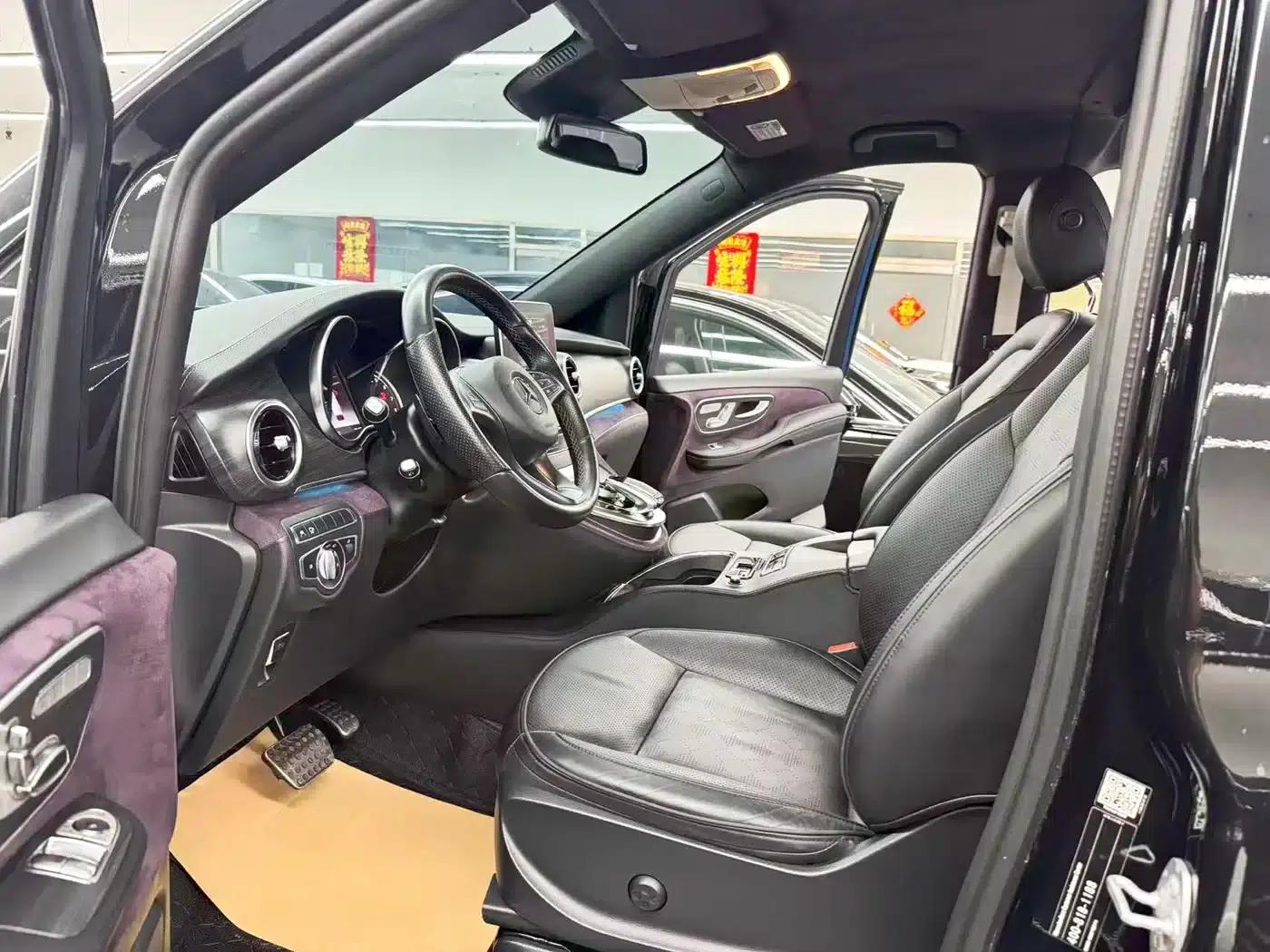 Mercedes-Benz V-Class 2018 V 260 L Premium Extended Edition (China VI Emission Standard) — миниатюра 7