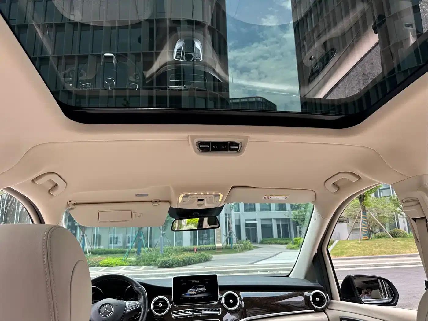 Mercedes-Benz V-Class 2018 V 260 Premium Edition (China VI Emission Standard) — миниатюра 17