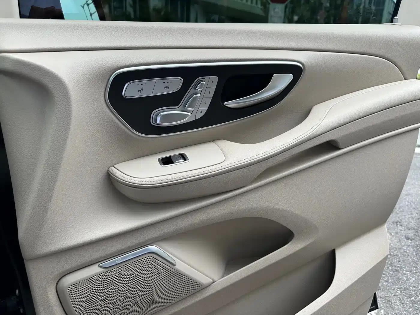 Mercedes-Benz V-Class 2018 V 260 Premium Edition (China VI Emission Standard) — миниатюра 20