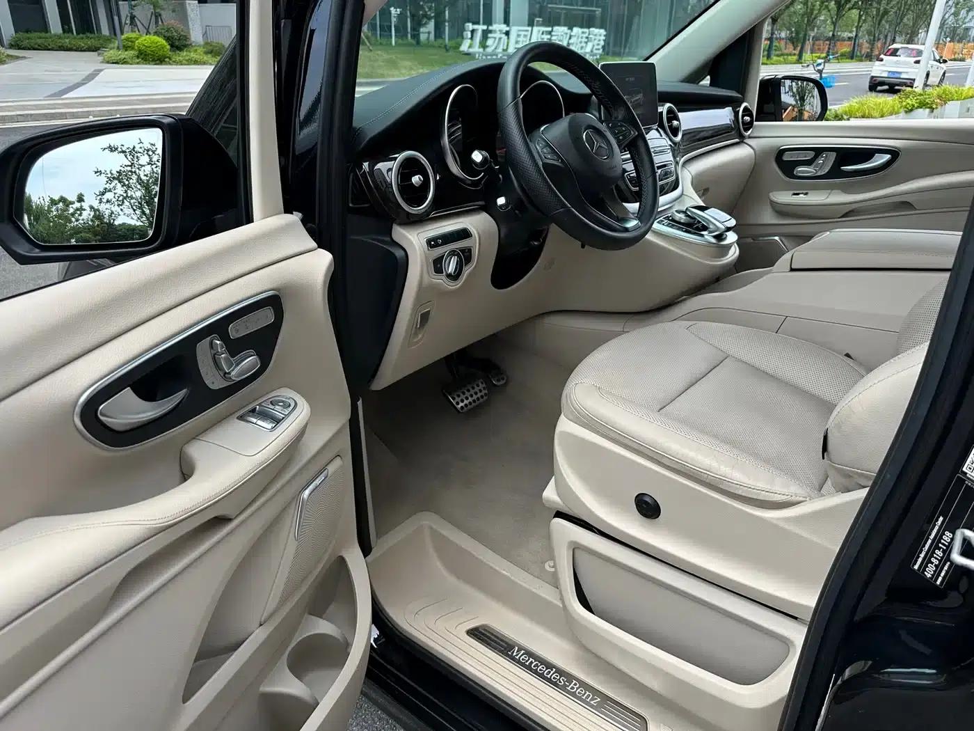 Mercedes-Benz V-Class 2018 V 260 Premium Edition (China VI Emission Standard) — миниатюра 9